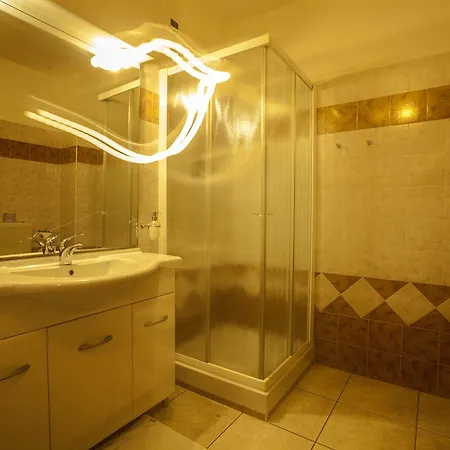 Davide 3* Rivoli (Turin)